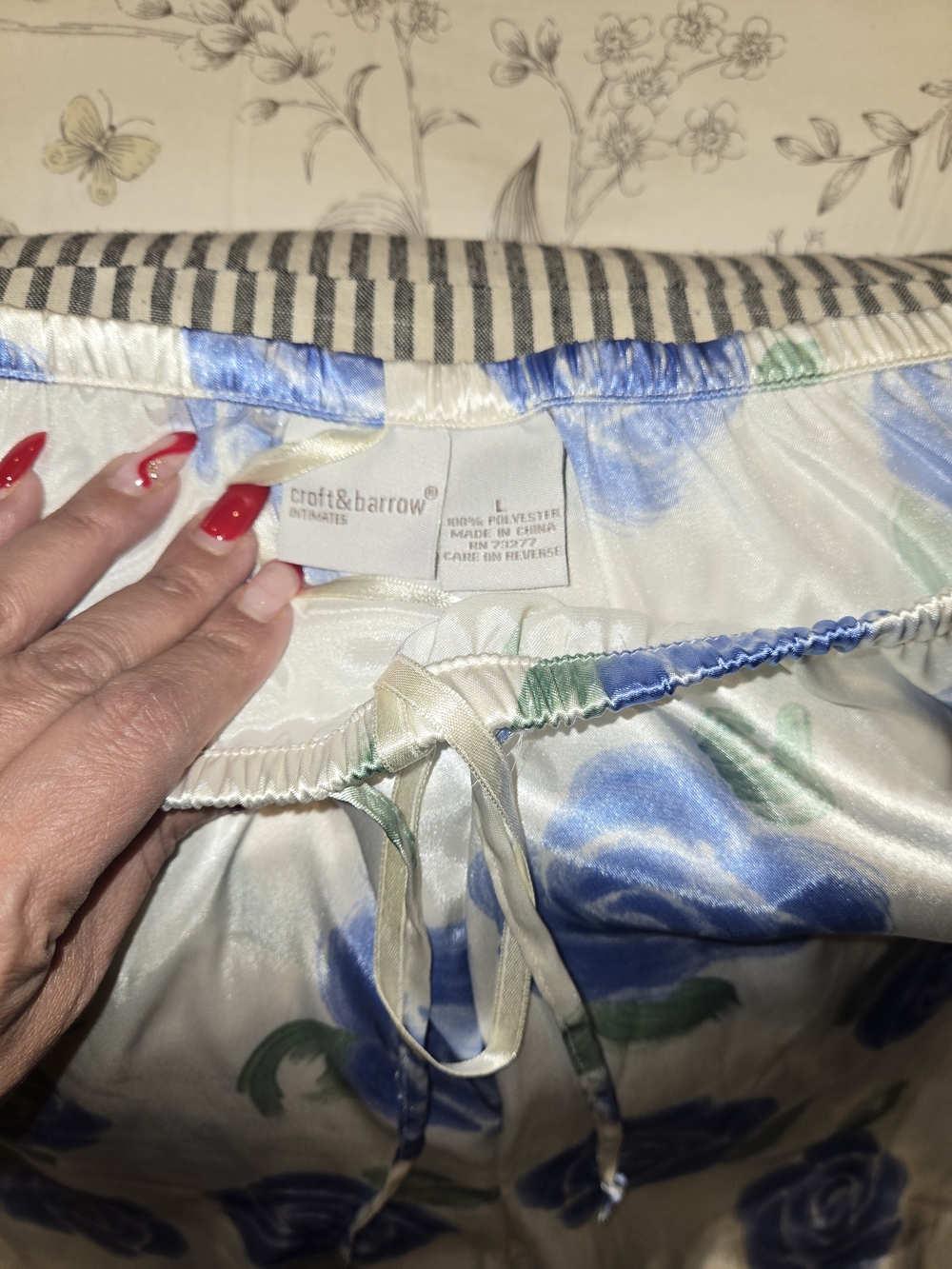 croft & barrow Blue Floral Satin Pajama Set - Picture 5 of 8